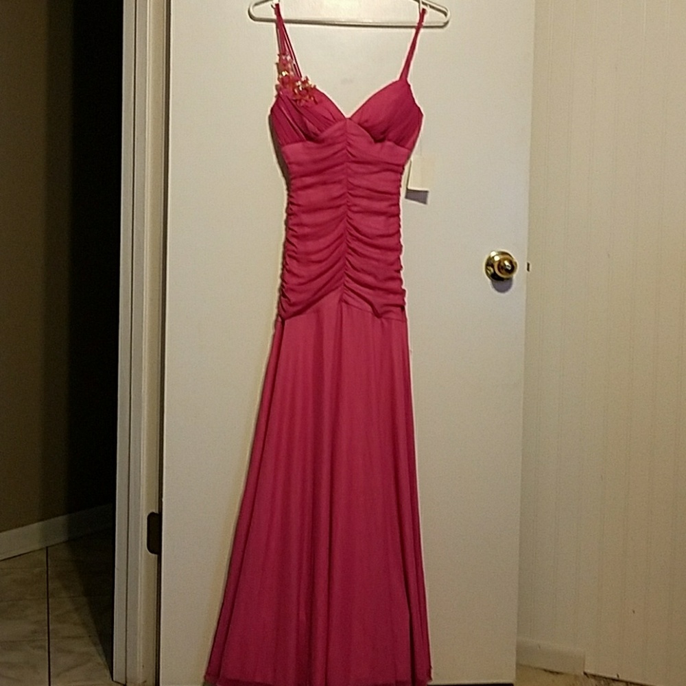 RUCHED HOMECOMING DRESS